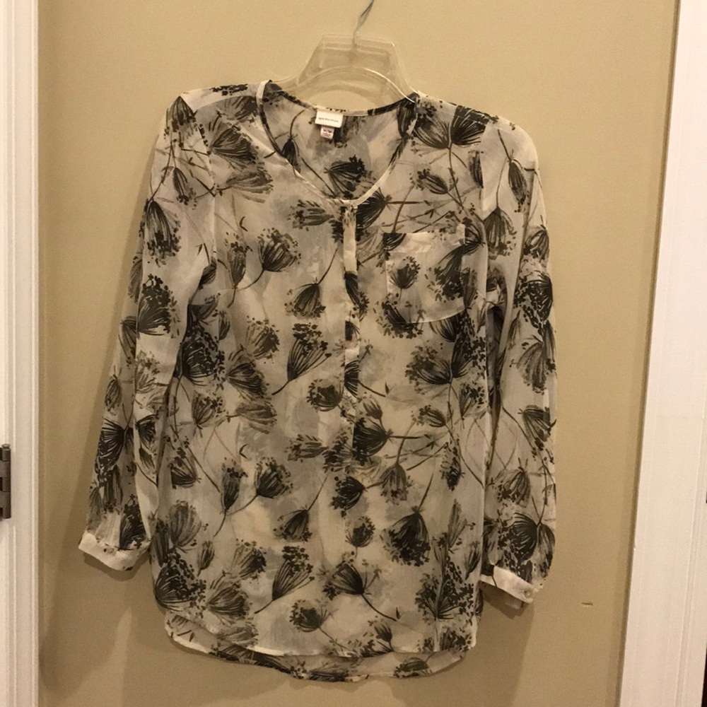 Merona size M Sheer Blouse with flowers